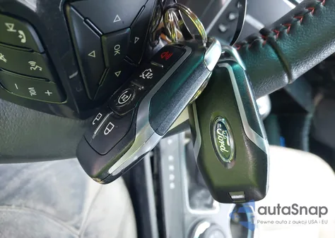 2016 Ford Explorer Sport z USA, uszkodzony, nr VIN 1FM5K8GT2GGA83796